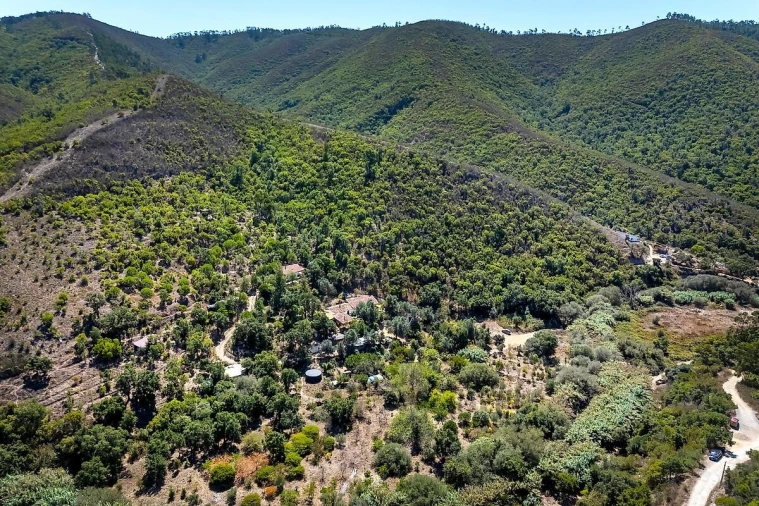 Moradia T7 para Venda em Aljezur Foto 3