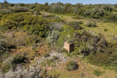 Terreno para Venda em Bensafrim e Barão de São João