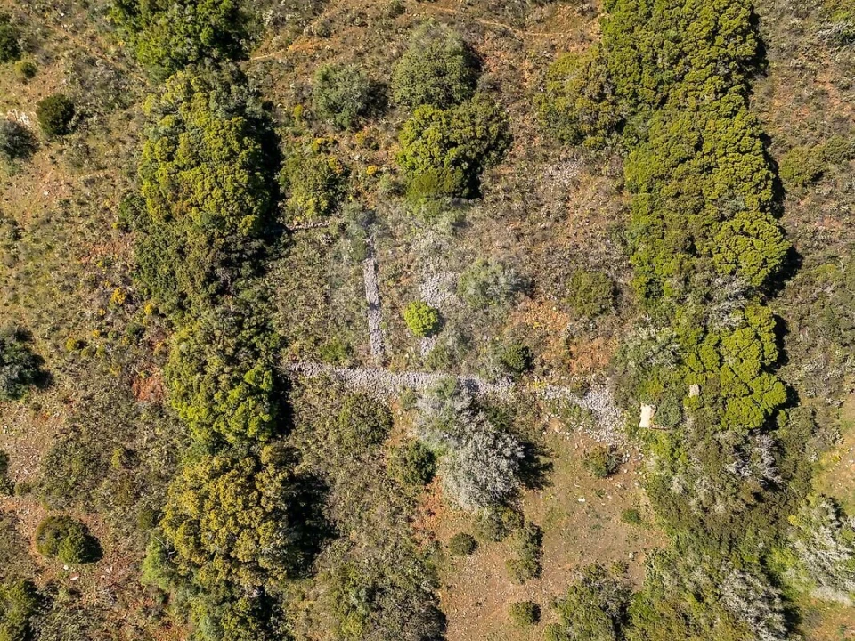 Terreno para Venda em Bensafrim e Barão de São João Foto 12