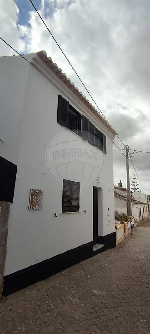 Moradia T2 para Venda em Barão de São Miguel