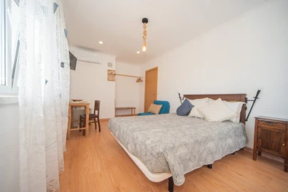 Moradia T4 para Venda em A dos Cunhados e Maceira