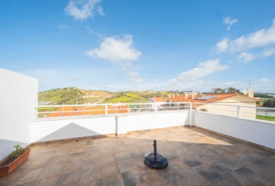 Moradia T4 para Venda em A dos Cunhados e Maceira