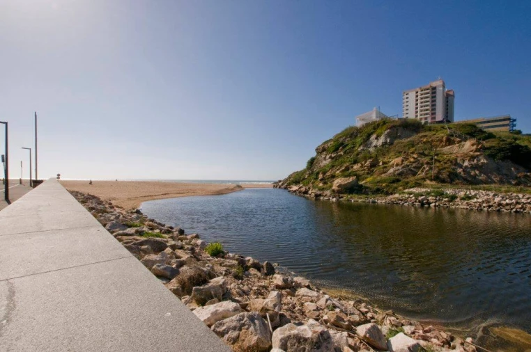 Moradia T4 para Venda em A dos Cunhados e Maceira Foto 32