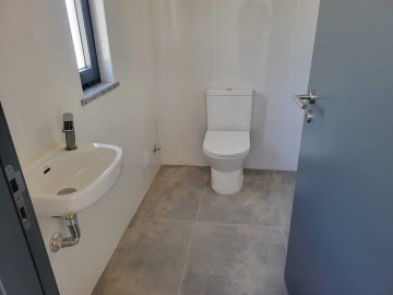 Armazém para Arrendamento em Algoz e Tunes