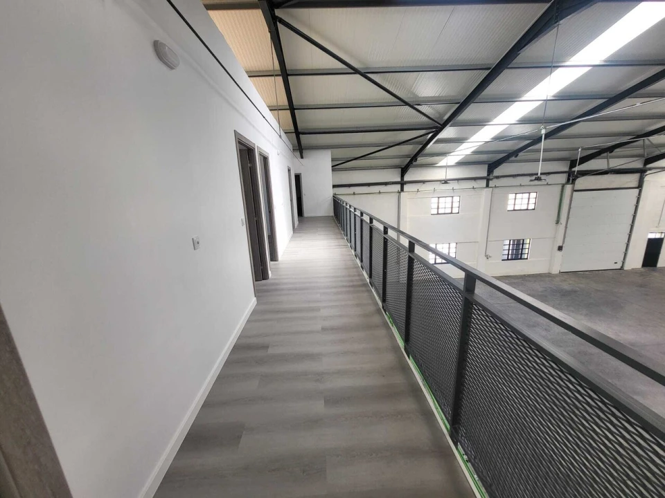 Armazém para Arrendamento em Algoz e Tunes Foto 5