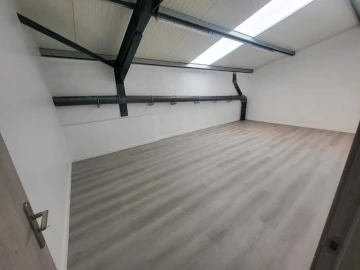 Armazém para Arrendamento em Algoz e Tunes