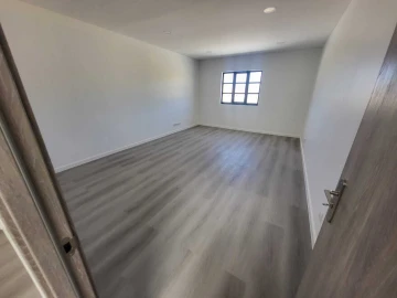 Armazém para Arrendamento em Algoz e Tunes