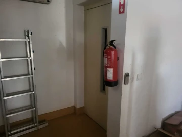 Loja para Arrendamento em Lagoa e Carvoeiro