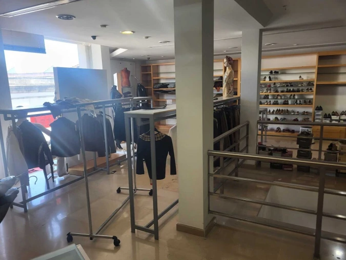 Loja para Arrendamento em Lagoa e Carvoeiro Foto 10