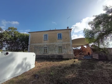 Moradia T4 para Venda em Torres Novas (Santa Maria, Salvador e Santiago)