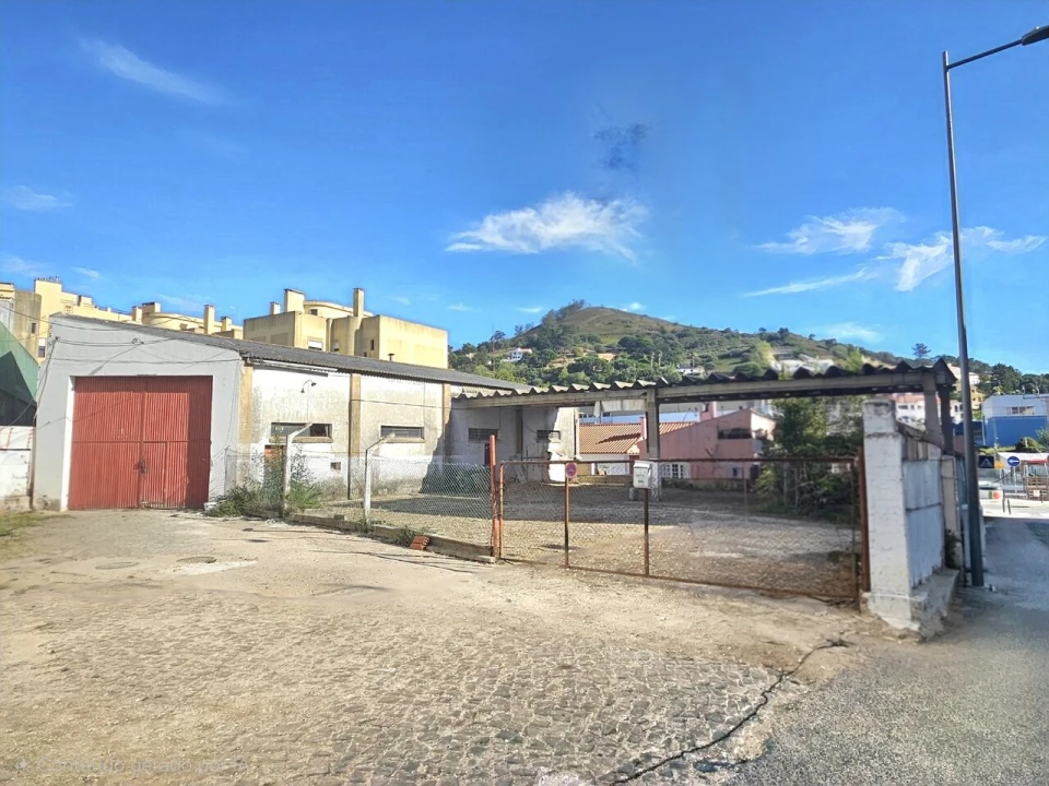 Terreno para Venda em Malveira e São Miguel de Alcainça Foto 1