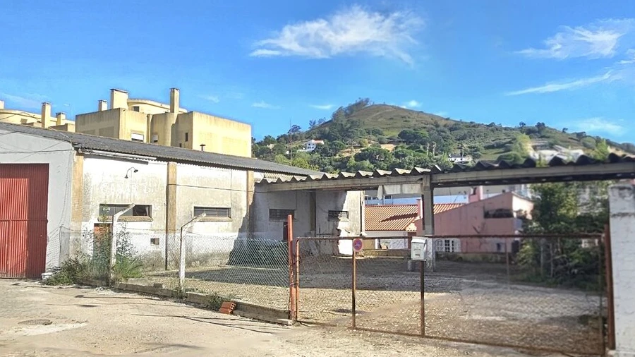 Terreno para Venda em Malveira e São Miguel de Alcainça