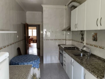 Apartamento T3 para Venda em Massamá e Monte Abraão
