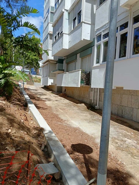 Apartamento T3 para Venda em Massamá e Monte Abraão