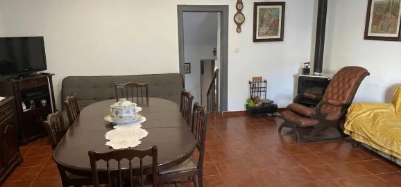 Moradia T3 para Venda em Almoster