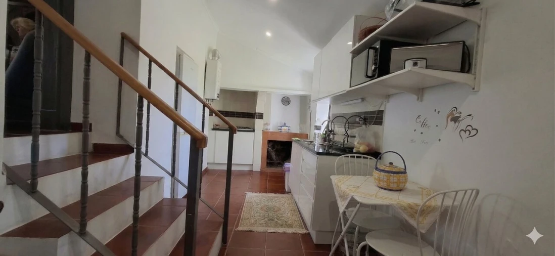 Moradia T3 para Venda em Almoster Foto 4