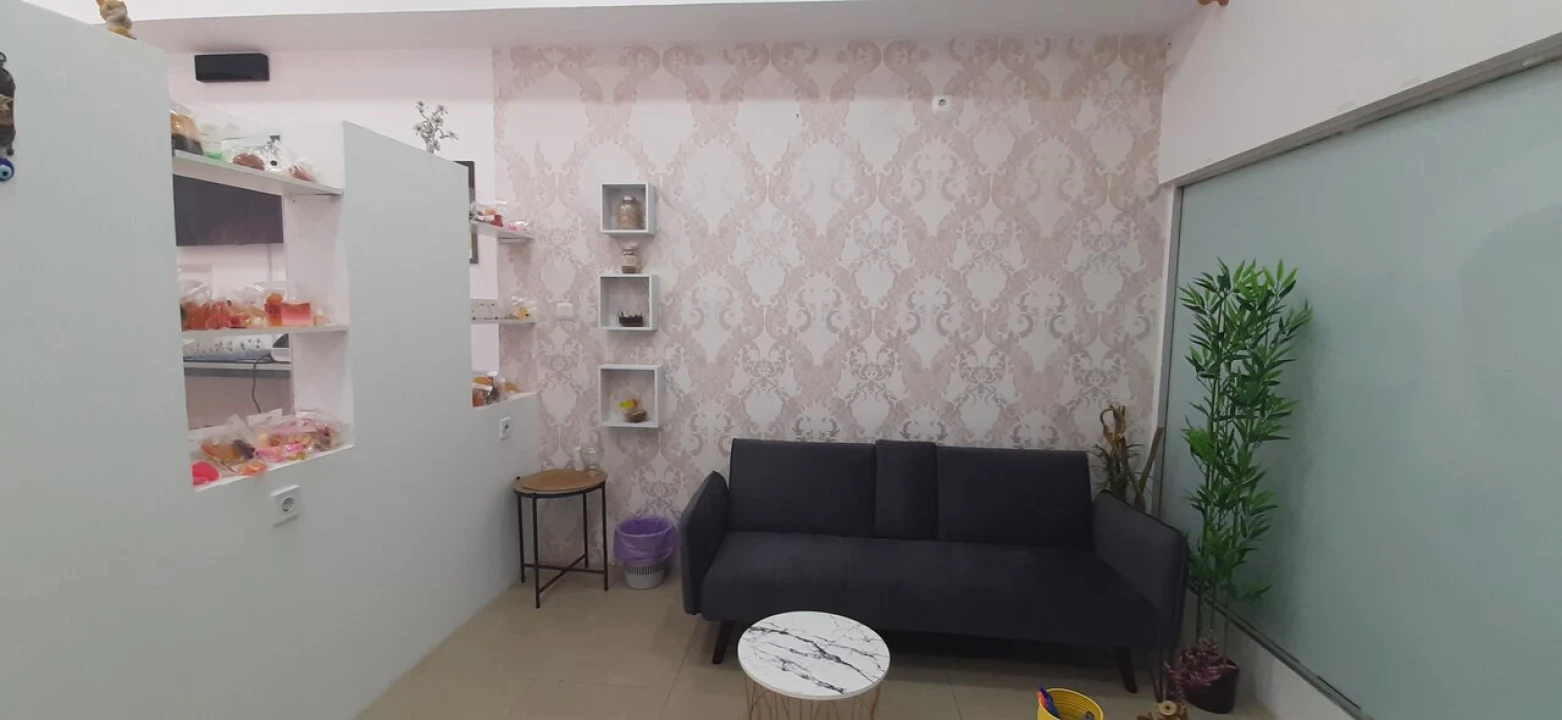 Loja para Venda em Almada, Cova da Piedade, Pragal e Cacilhas Foto 8