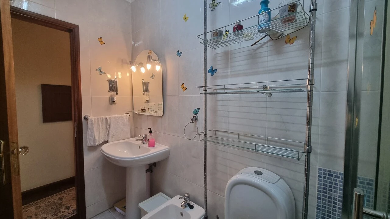 Apartamento T1 para Venda em Rio Tinto Foto 9
