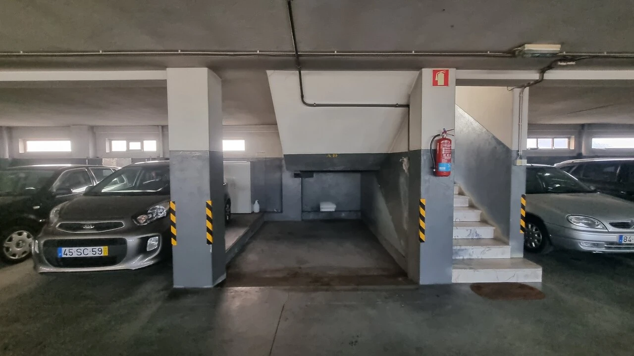 Apartamento T1 para Venda em Rio Tinto Foto 28