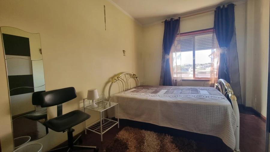Apartamento T1 para Venda em Rio Tinto Foto 3