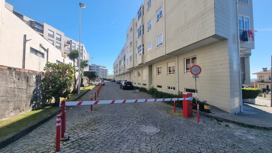 Apartamento T1 para Venda em Rio Tinto Foto 20