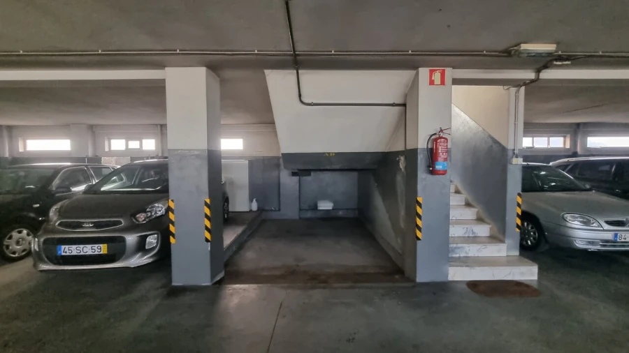 Apartamento T1 para Venda em Rio Tinto Foto 28