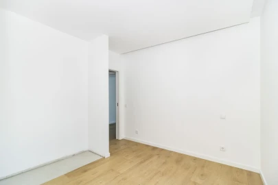 Moradia T3 para Venda em Nossa Senhora da Piedade