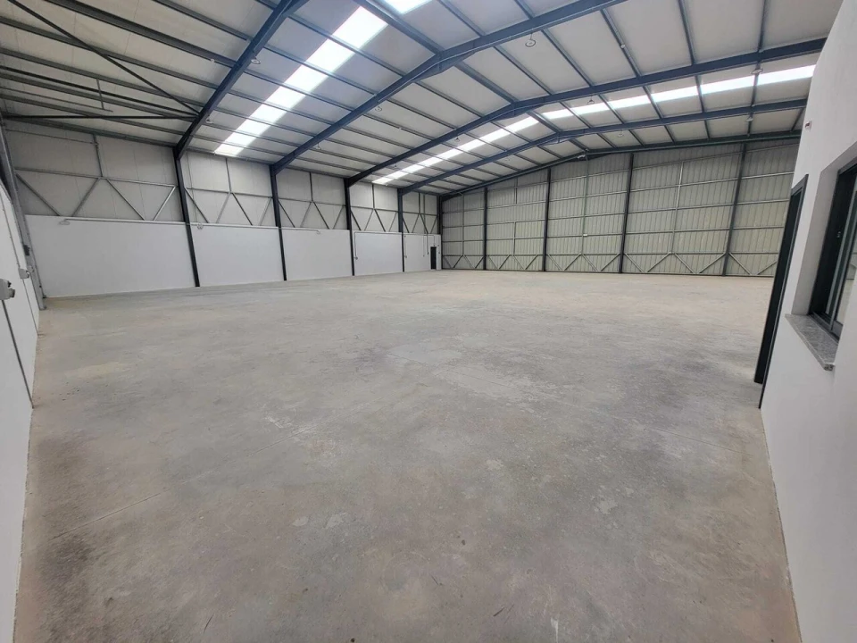 Armazém para Arrendamento em Algoz e Tunes Foto 9