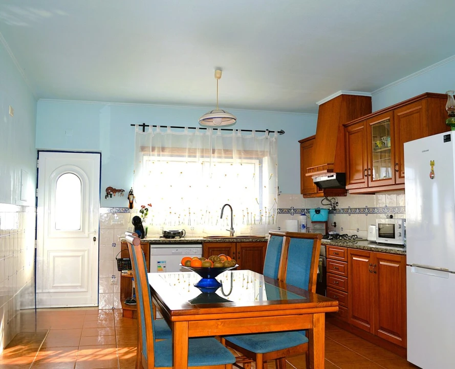 Moradia T3 para Venda em Coz, Alpedriz e Montes Foto 28