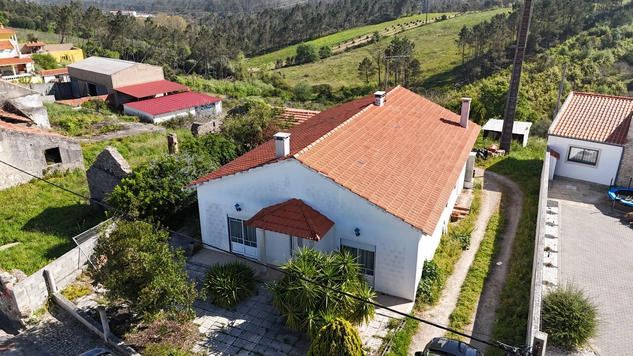 Moradia T3 para Venda em Coz, Alpedriz e Montes Foto 42