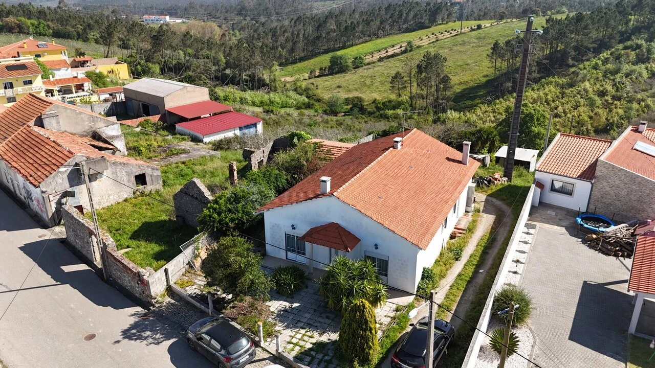 Moradia T3 para Venda em Coz, Alpedriz e Montes Foto 43