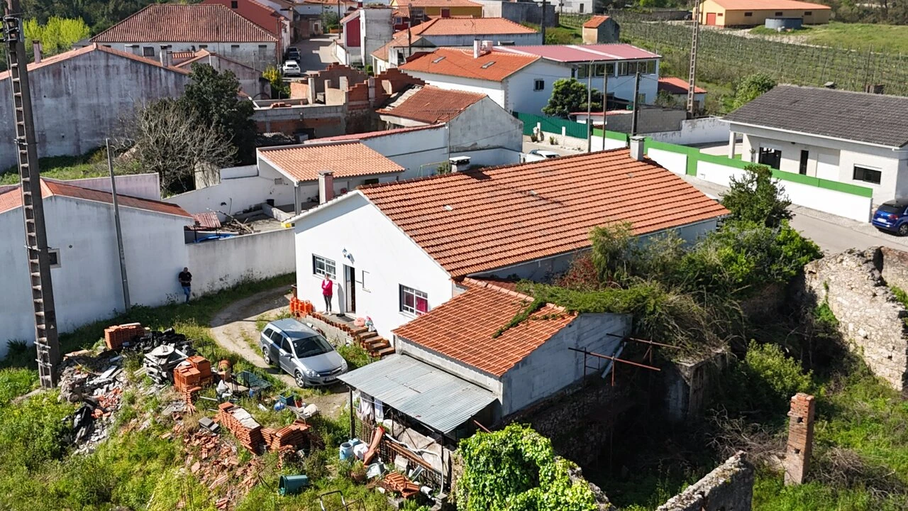 Moradia T3 para Venda em Coz, Alpedriz e Montes Foto 44