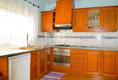 Moradia T3 para Venda em Coz, Alpedriz e Montes
