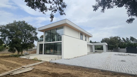 Moradia T4 para Venda em Póvoa de Varzim, Beiriz e Argivai