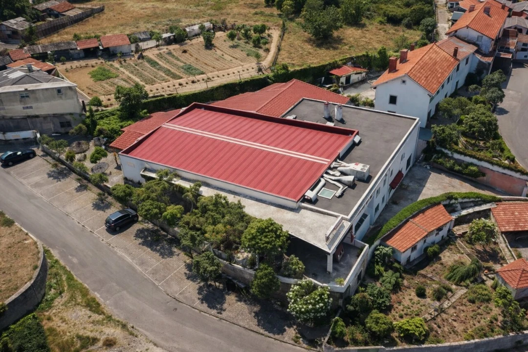 Armazém para Venda em São Miguel do Souto e Mosteirô Foto 3