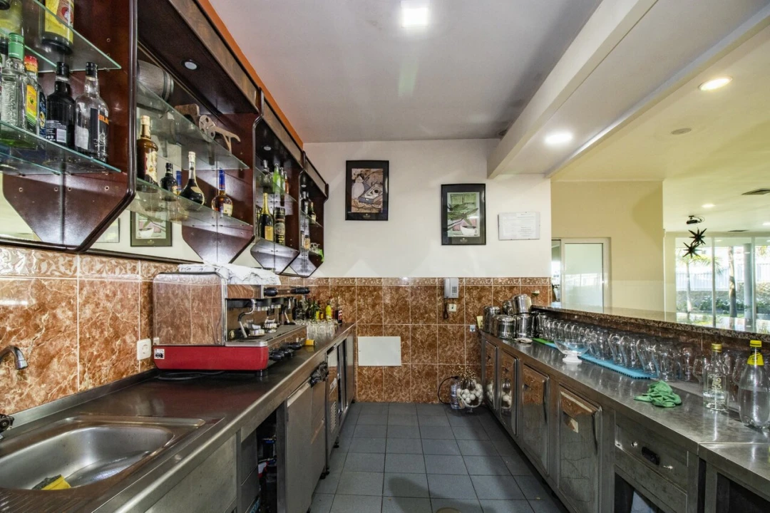 Armazém para Venda em São Miguel do Souto e Mosteirô Foto 13