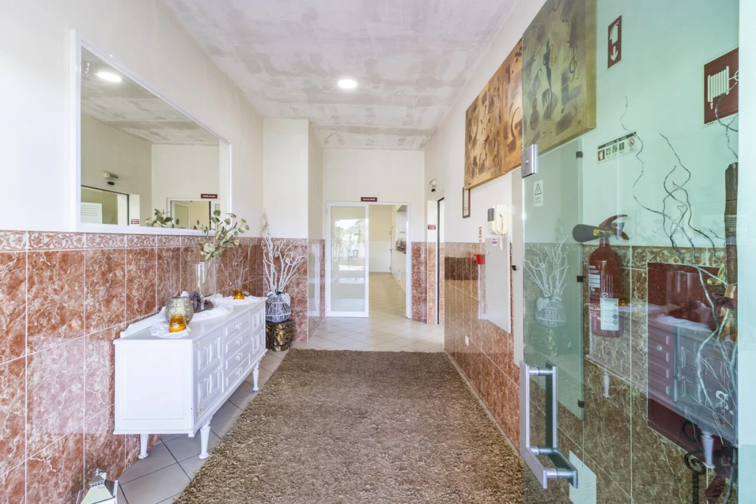 Armazém para Venda em São Miguel do Souto e Mosteirô Foto 42