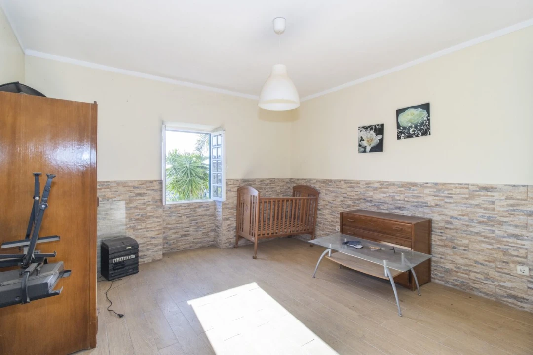 Armazém para Venda em São Miguel do Souto e Mosteirô Foto 51