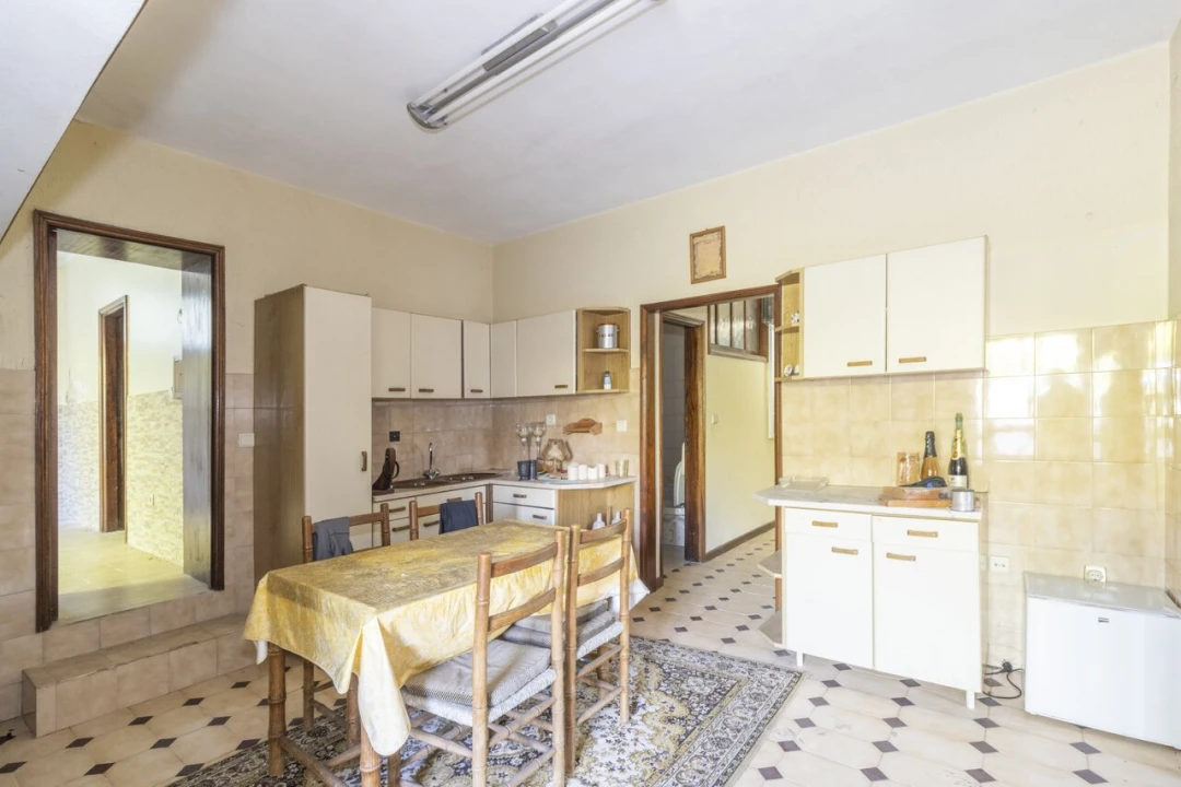 Armazém para Venda em São Miguel do Souto e Mosteirô Foto 52