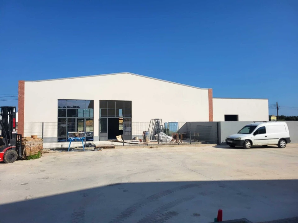 Loja para Arrendamento em Algoz e Tunes Foto 2