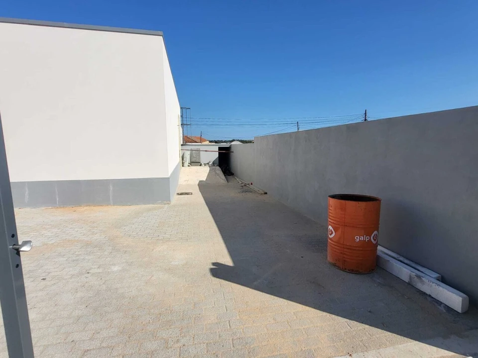 Loja para Arrendamento em Algoz e Tunes Foto 16