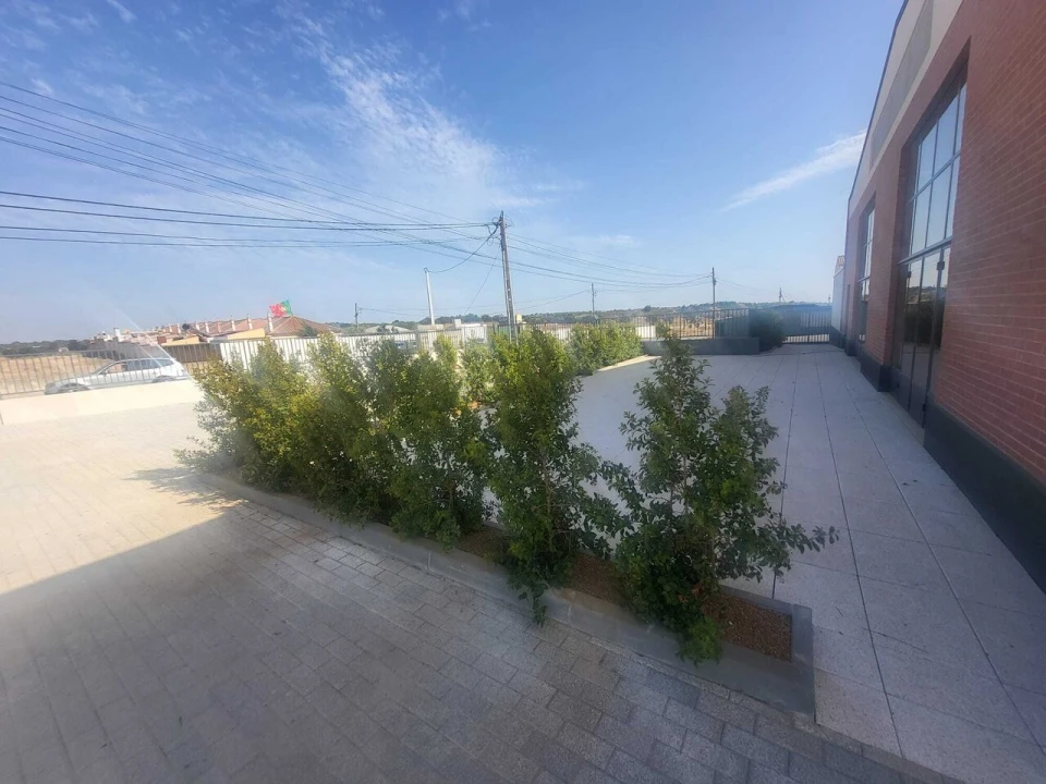 Loja para Arrendamento em Algoz e Tunes Foto 32