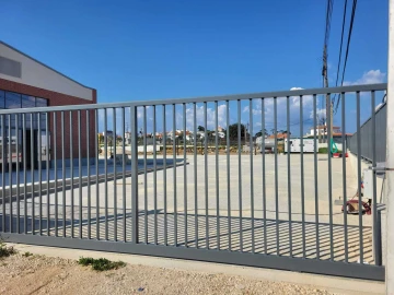 Loja para Arrendamento em Algoz e Tunes