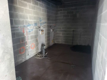 Loja para Arrendamento em Algoz e Tunes