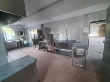Loja para Arrendamento em Algoz e Tunes