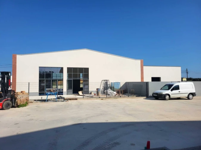 Loja para Arrendamento em Algoz e Tunes Foto 2