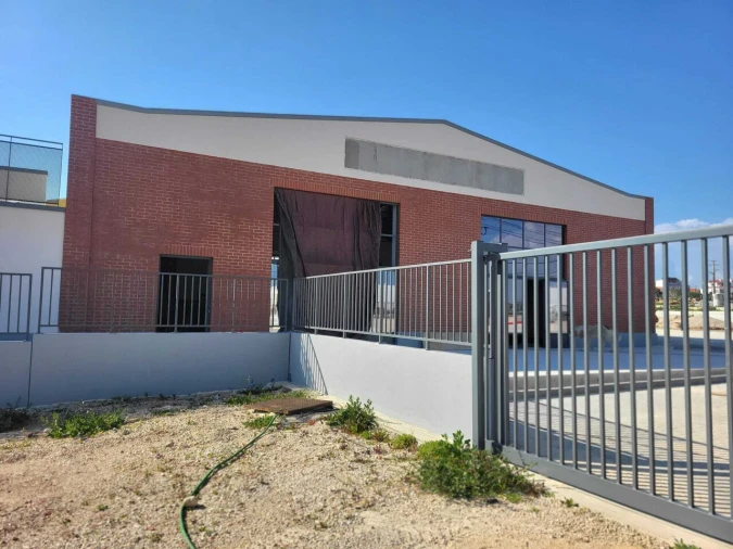 Loja para Arrendamento em Algoz e Tunes Foto 6