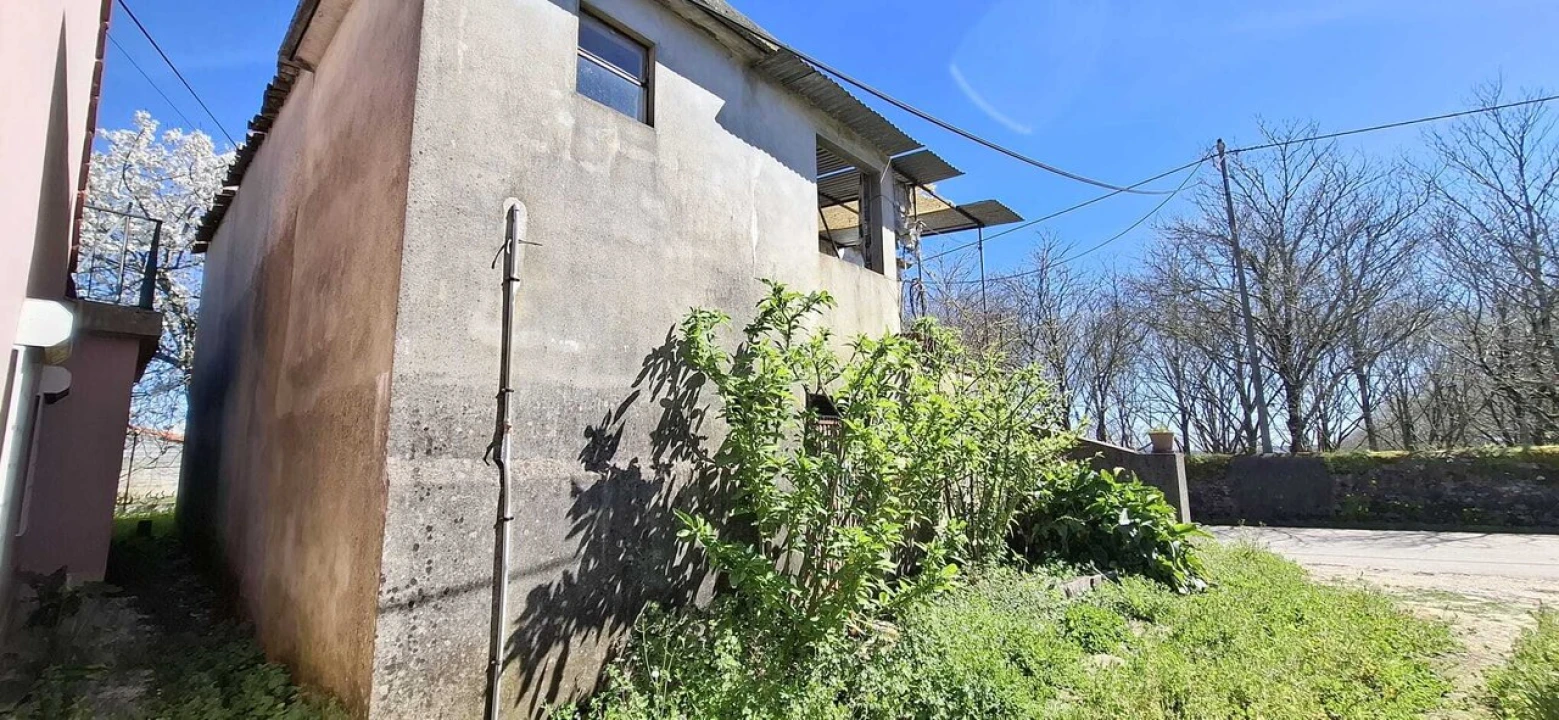 Moradia T3 para Venda em Beco Foto 8