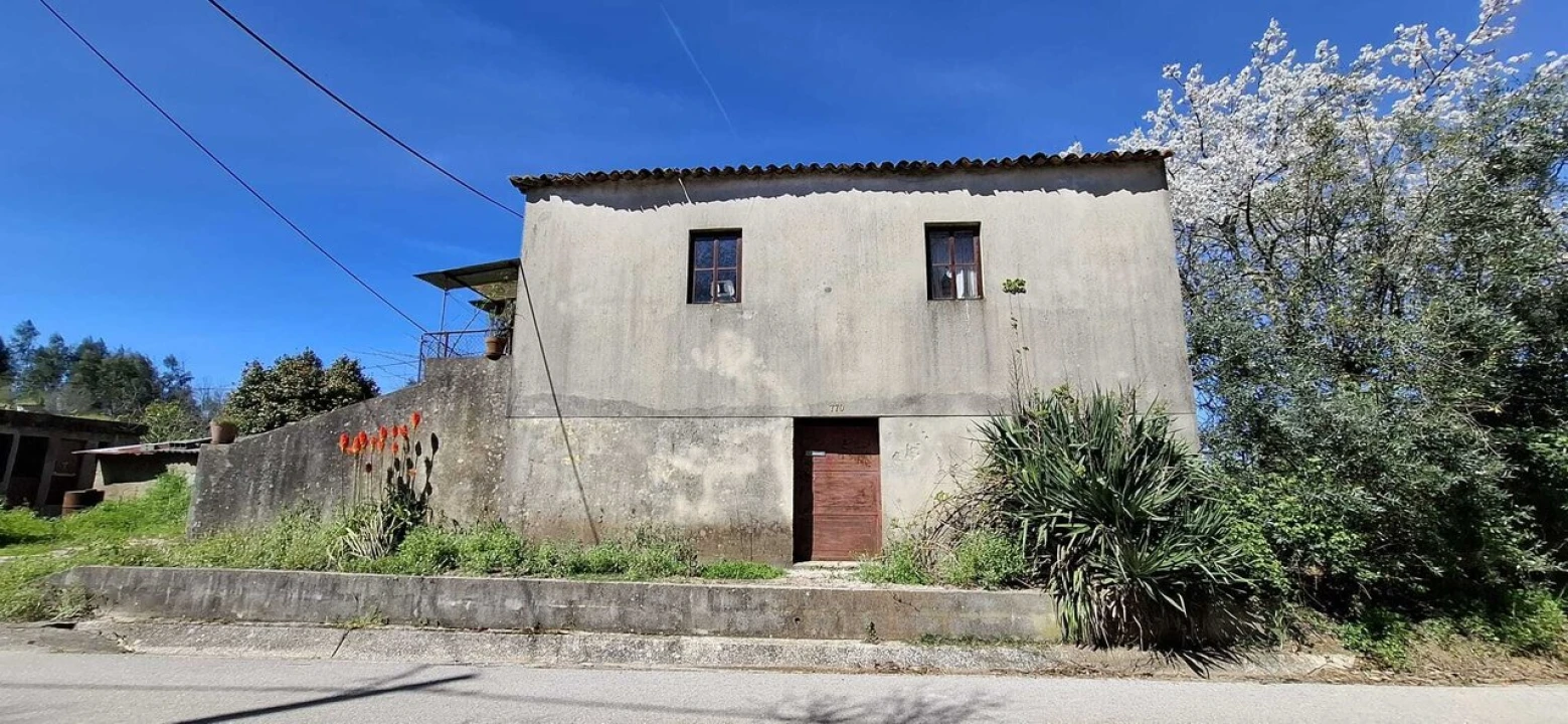 Moradia T3 para Venda em Beco Foto 13