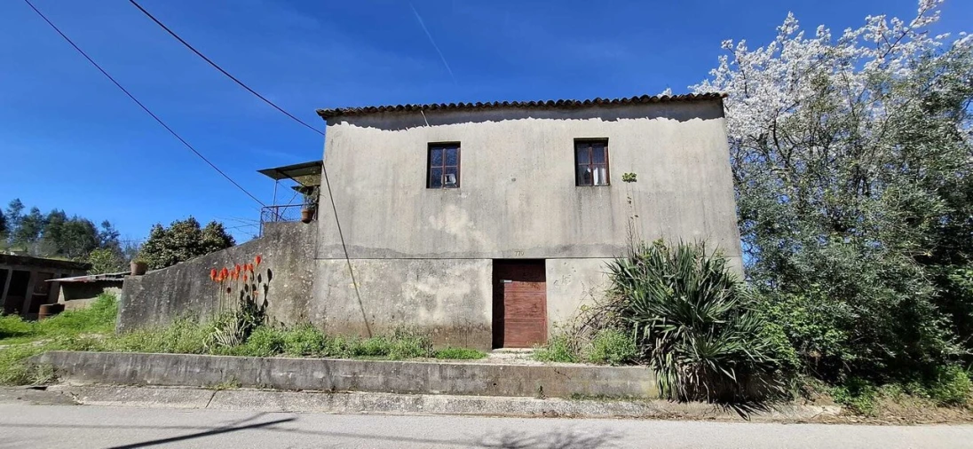 Moradia T3 para Venda em Beco Foto 13